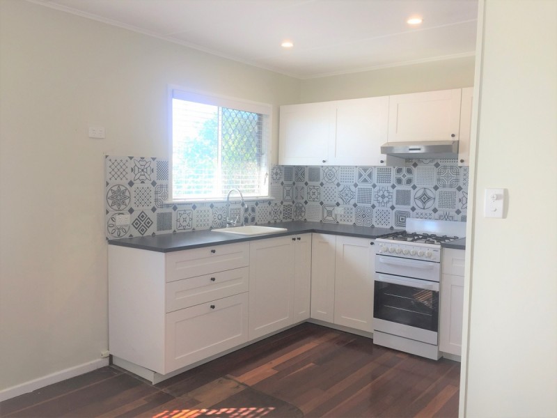 8 Norah Street, Centenary Heights QLD 4350