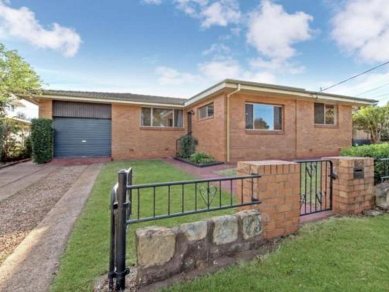 169 Ramsay Street, Centenary Heights QLD 4350