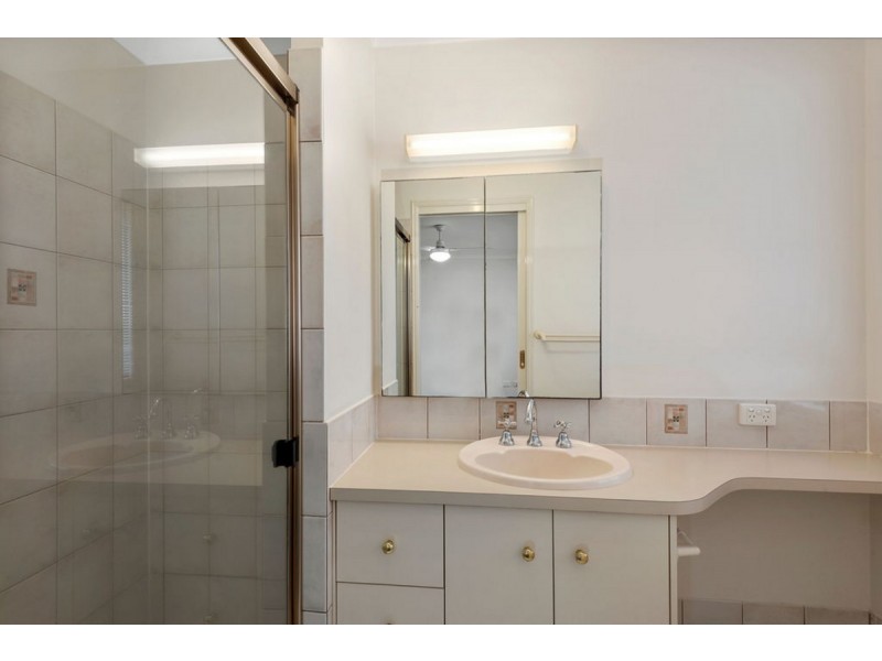 3 Elvery Court, Middle Ridge QLD 4350