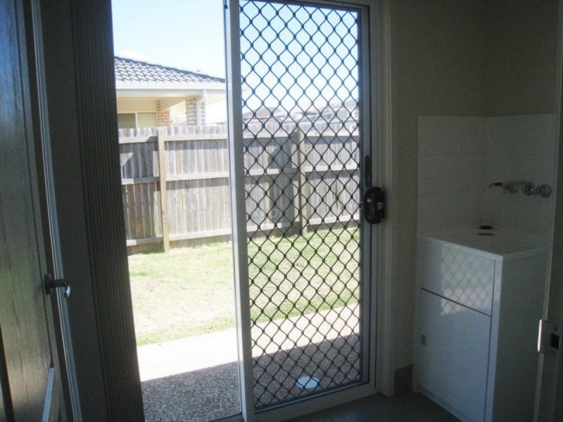 48 Newman Road, Wyreema QLD 4352