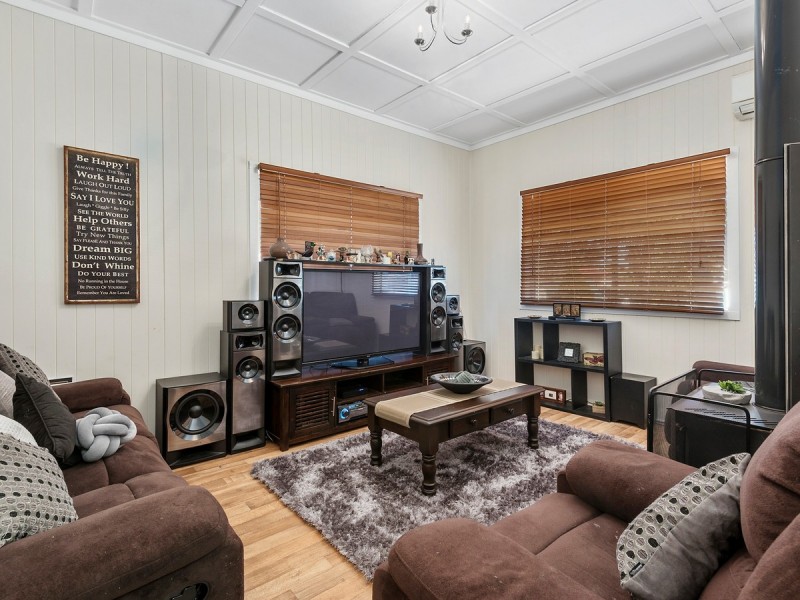 1 Morton Street, Oakey QLD 4401