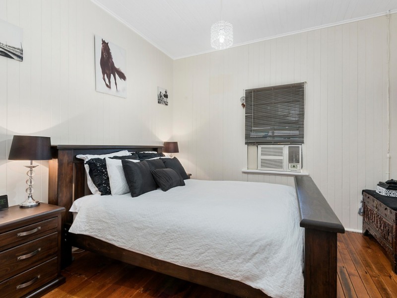 1 Morton Street, Oakey QLD 4401