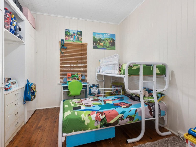 1 Morton Street, Oakey QLD 4401