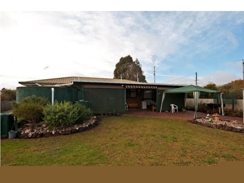 12 Thomas Street, Cambooya QLD 4358