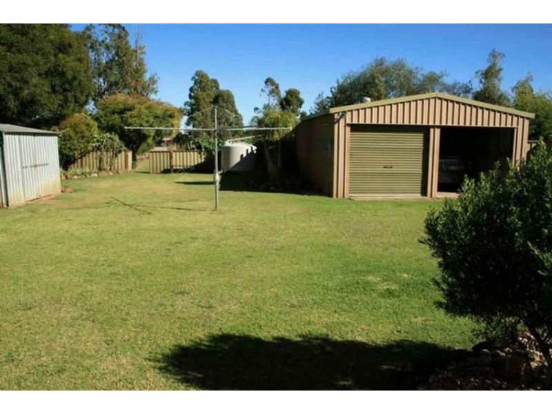 12 Thomas Street, Cambooya QLD 4358