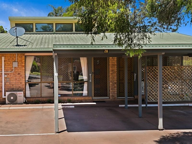 2/28 Chilcote, North Toowoomba QLD 4350