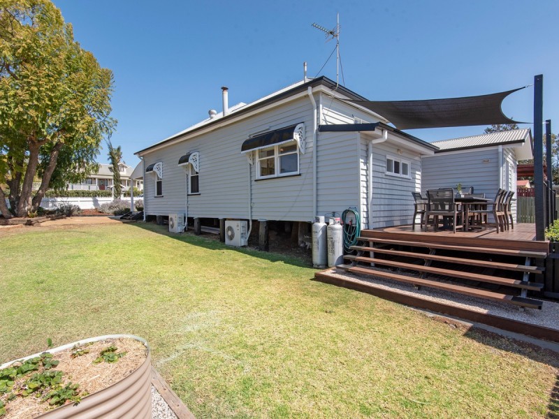 1 David Street, Rockville QLD 4350