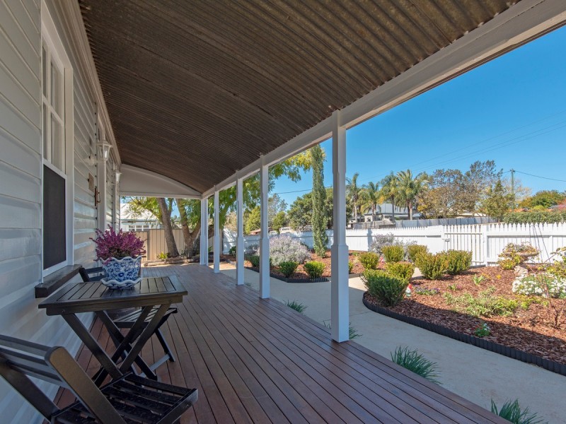 1 David Street, Rockville QLD 4350