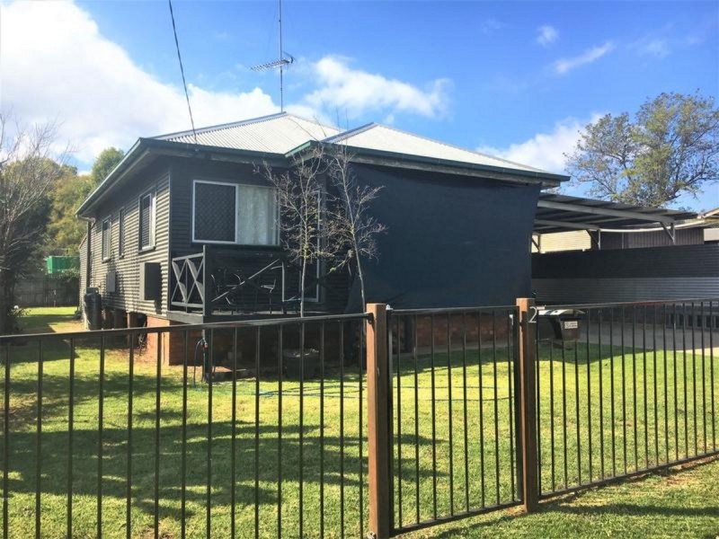 2 Nathan Street, Newtown QLD 4350