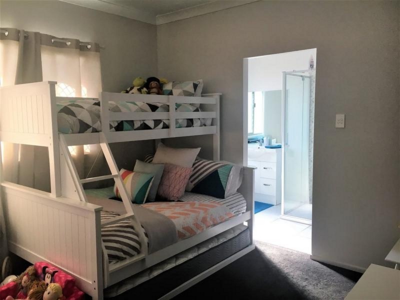 2 Nathan Street, Newtown QLD 4350
