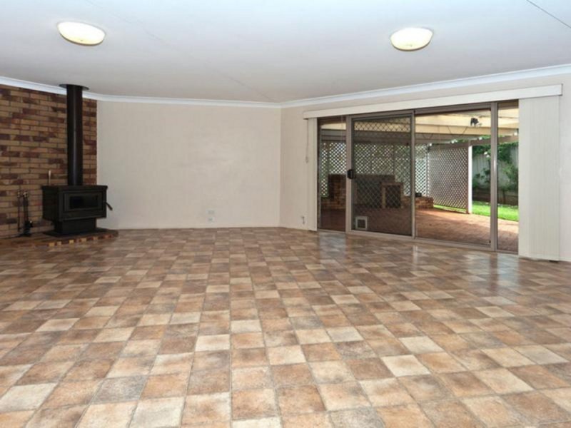 287 Greenwattle Street, Cranley QLD 4350