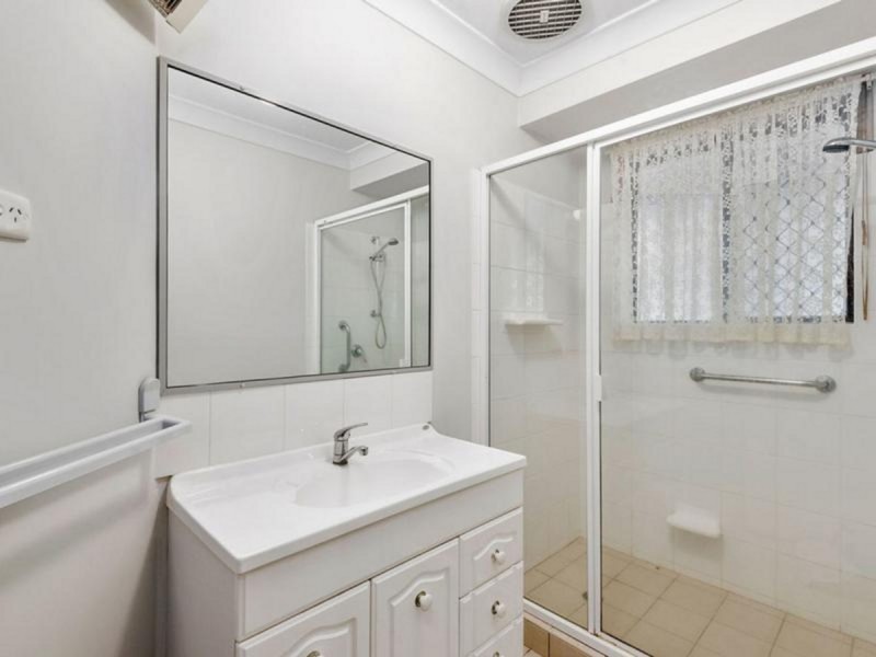 1/11C Gatfield Street, Newtown QLD 4350