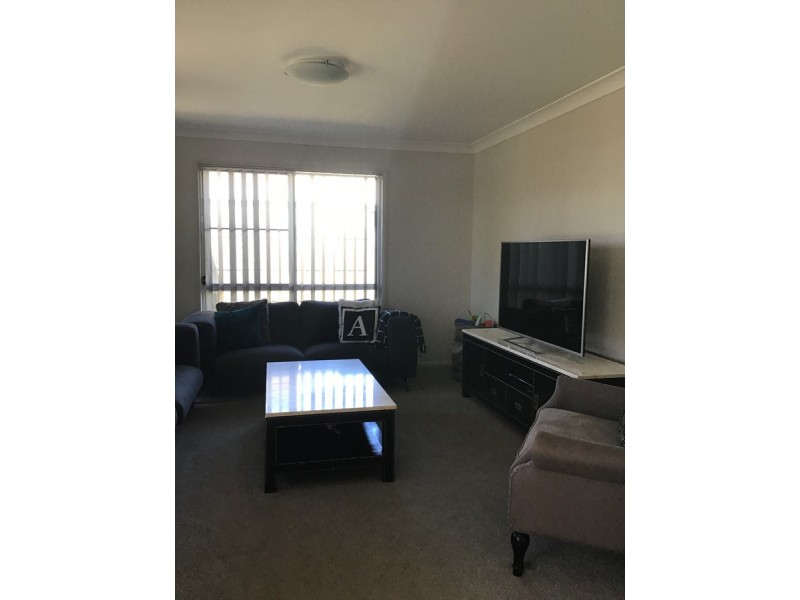 214 Nelson Street, Kearneys Spring QLD 4350