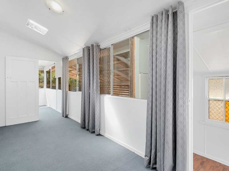 1 Boxsall Street, Newtown QLD 4350