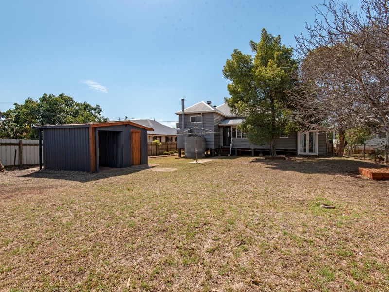 1 Boxsall Street, Newtown QLD 4350