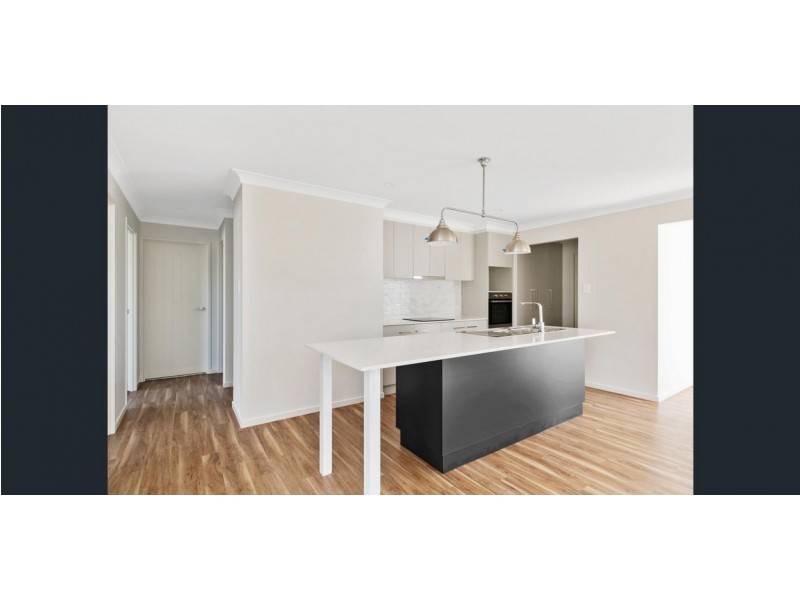 2/38a Dalmeny Street, Wilsonton QLD 4350