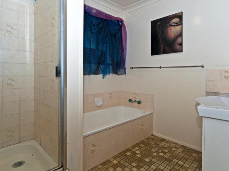 38 Noll Street, Kearneys Spring QLD 4350