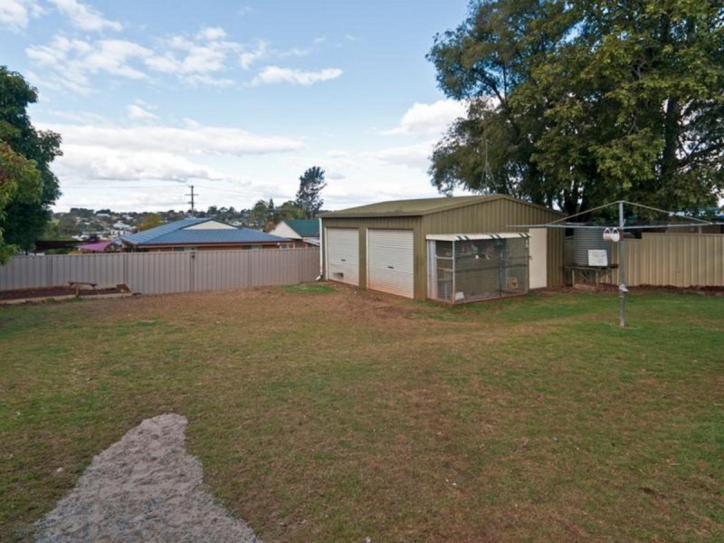 38 Noll Street, Kearneys Spring QLD 4350