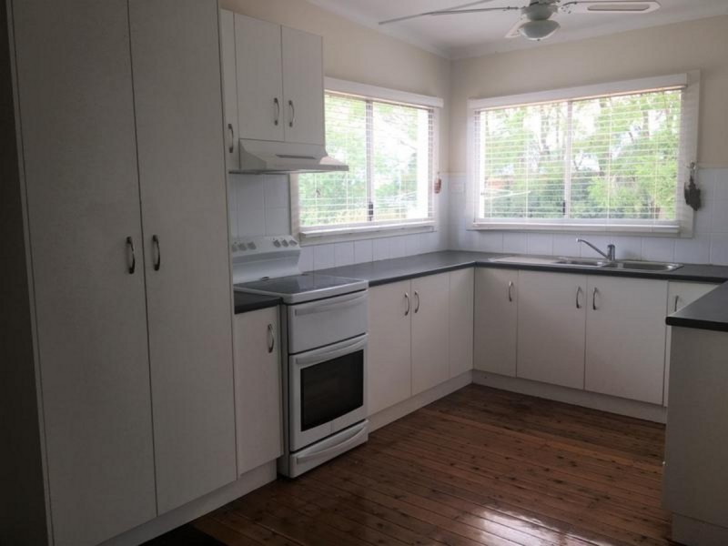 494 Greenwattle Street, Wilsonton Heights QLD 4350