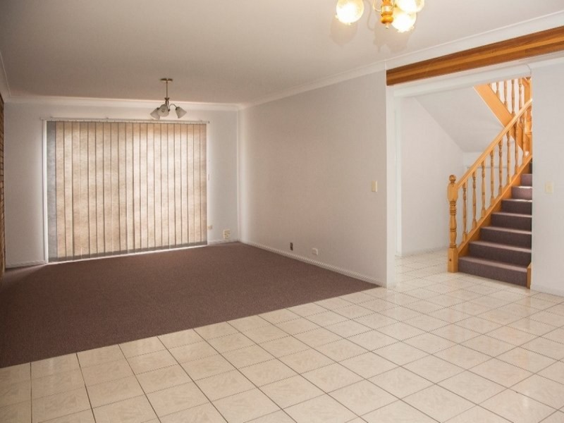 3/10 Carmen Street, Kearneys Spring QLD 4350