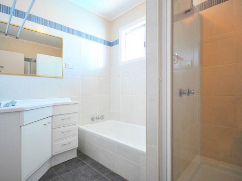 12 Greenbury Street, Rockville QLD 4350