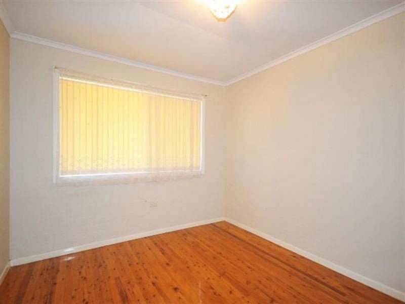 12 Greenbury Street, Rockville QLD 4350