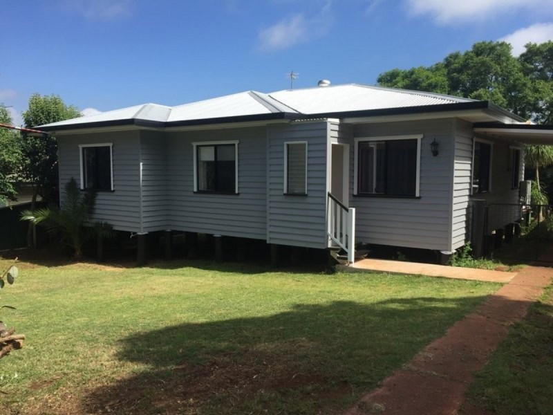 19 Perry Street, North Toowoomba QLD 4350