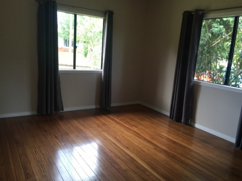 19 Perry Street, North Toowoomba QLD 4350