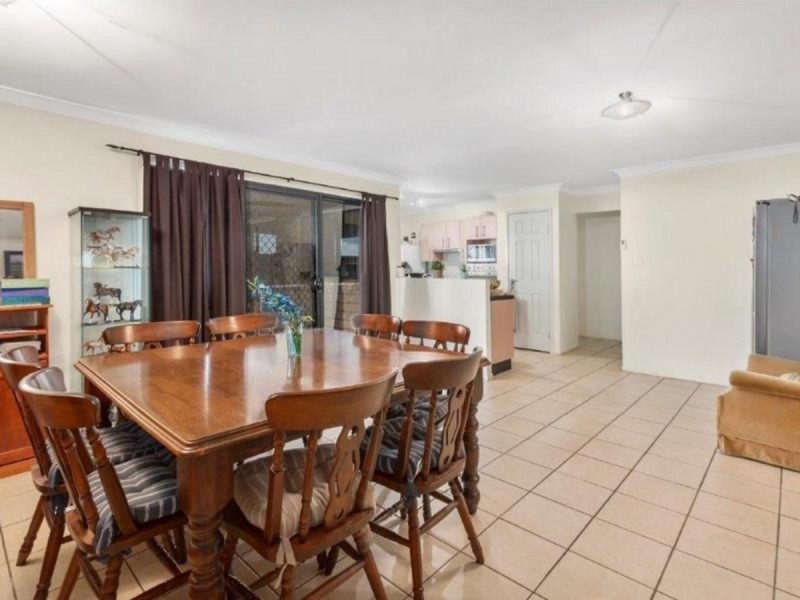 589 Hume Street, Kearneys Spring QLD 4350