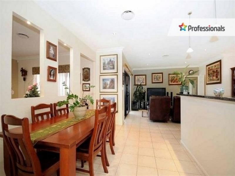 20 Barton Street, Middle Ridge QLD 4350
