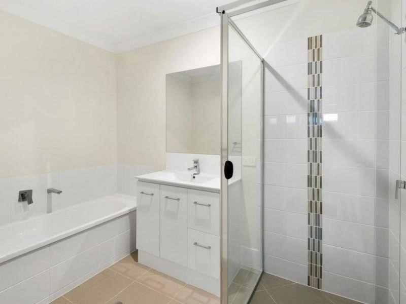 2/27 Minnett Street, Glenvale QLD 4350