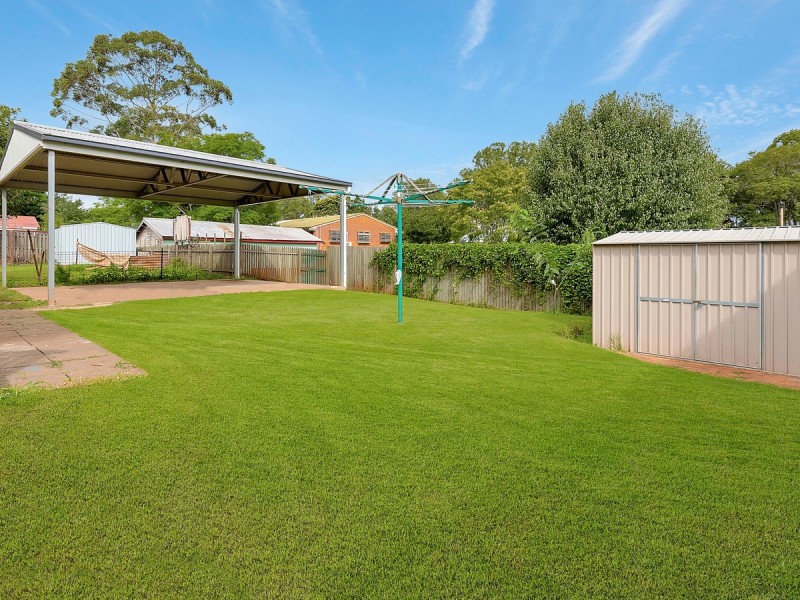 14 Sidney Street, North Toowoomba QLD 4350
