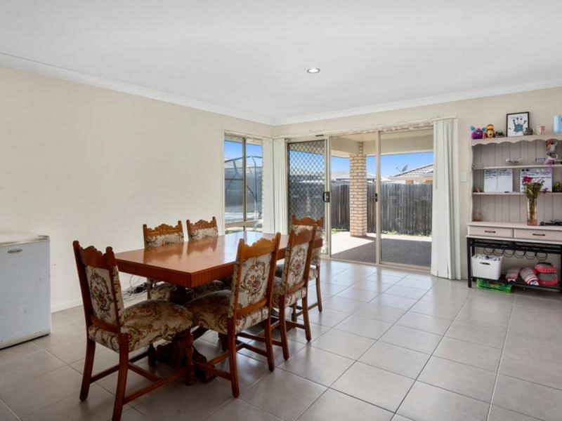 38 Newman Road, Wyreema QLD 4352