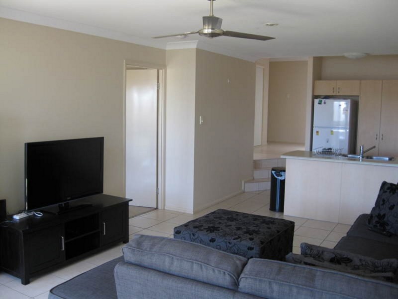 1/16 Winning Street, Glenvale QLD 4350