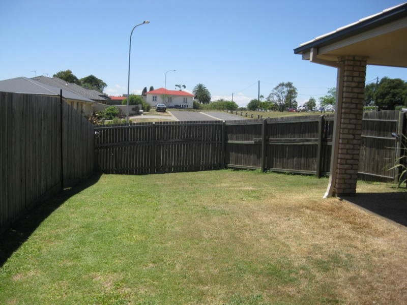 1/16 Winning Street, Glenvale QLD 4350