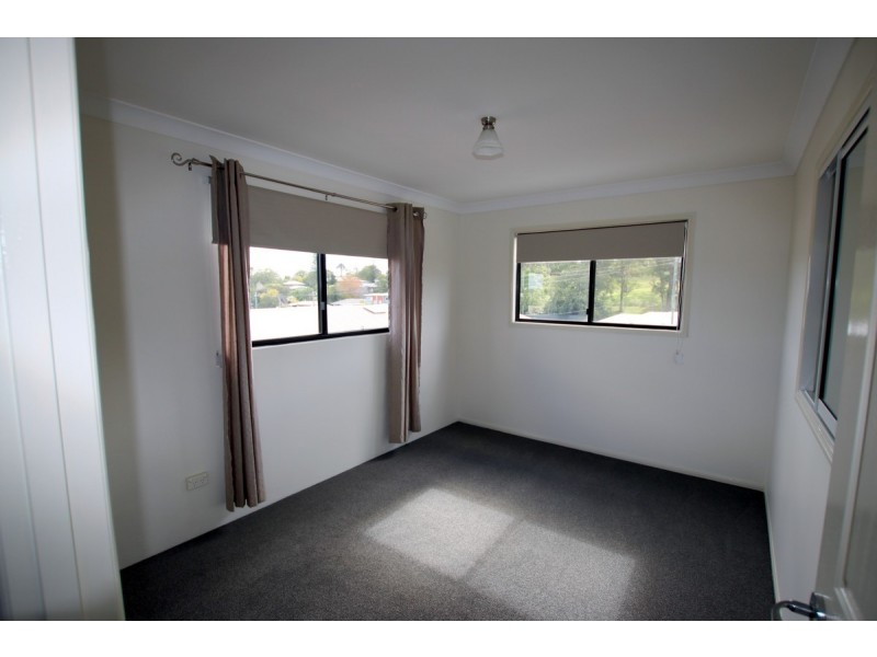 4/16 Pascoe Lane, Harlaxton QLD 4350