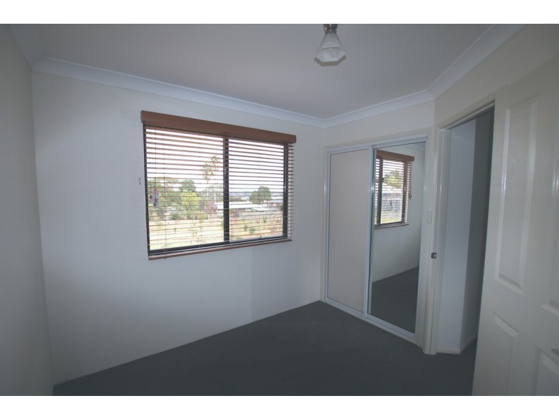 4/16 Pascoe Lane, Harlaxton QLD 4350