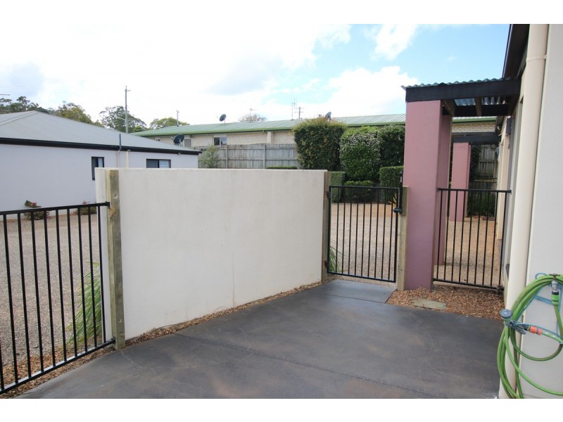 4/16 Pascoe Lane, Harlaxton QLD 4350