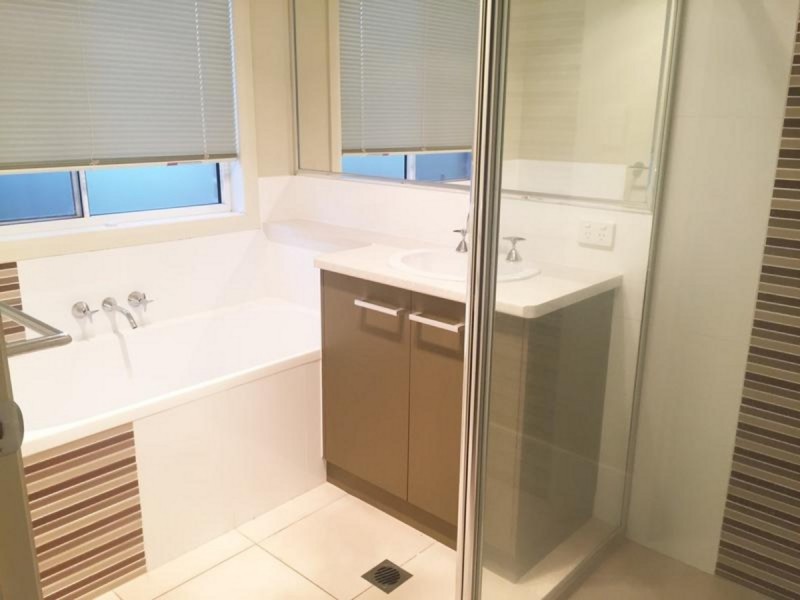 2/15 Horrocks Crescent, Kearneys Spring QLD 4350