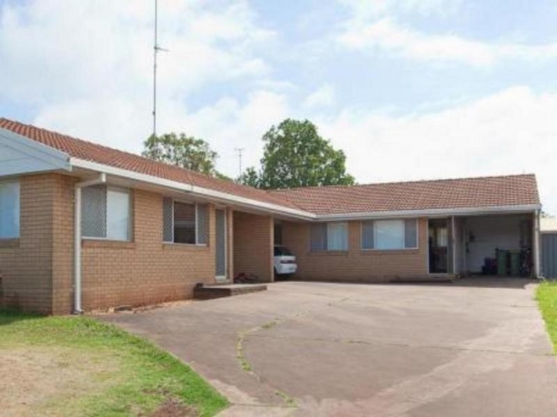 2/3 Boothby Street, Drayton QLD 4350