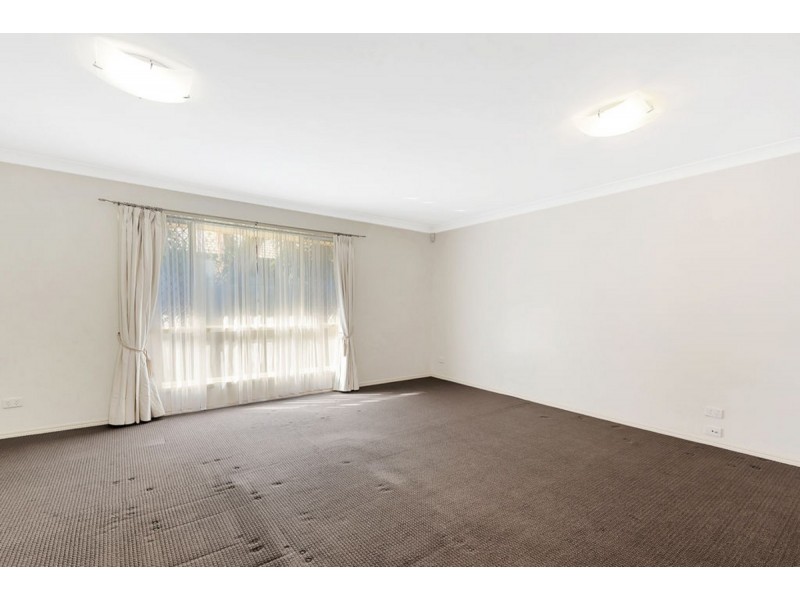 37 Bouganvillea Drive, Middle Ridge QLD 4350