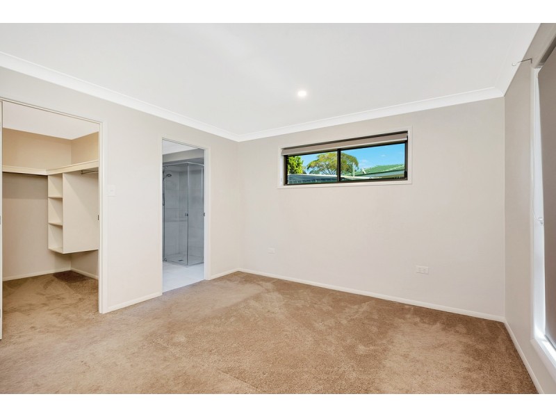 2/25 Matthews Street, Harristown QLD 4350