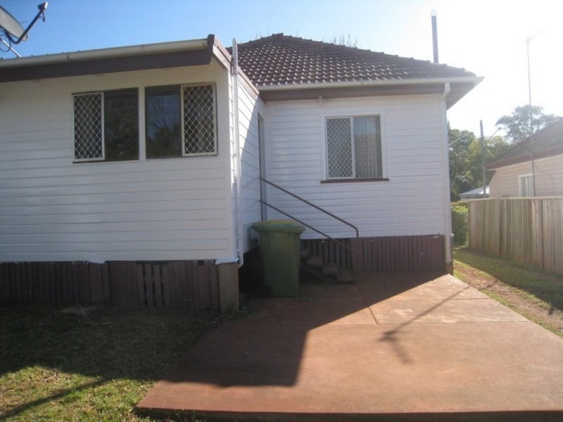 4 Dodd Street, Newtown QLD 4350