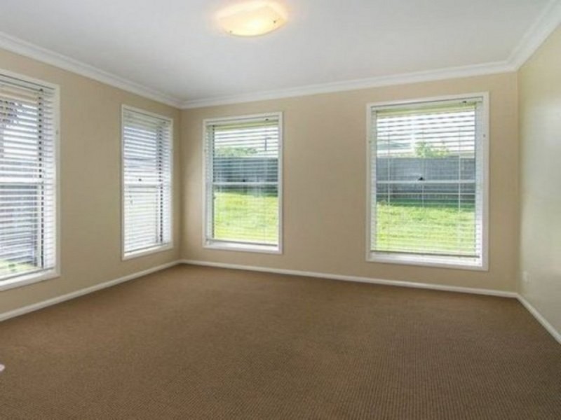 22 Nash Drive, Glenvale QLD 4350