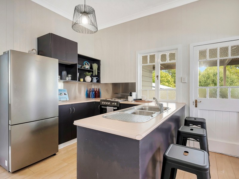 14 Sidney Street, North Toowoomba QLD 4350