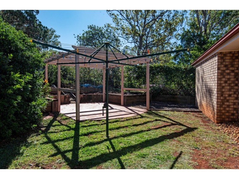 2 Lyness Court, Wilsonton Heights QLD 4350