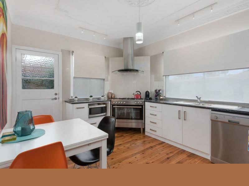 19 Edith Street, Newtown QLD 4350