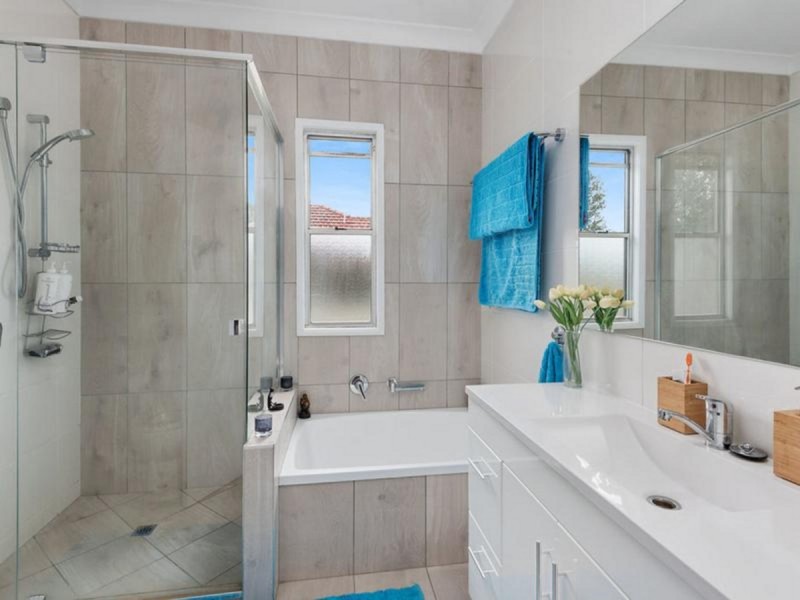 19 Edith Street, Newtown QLD 4350