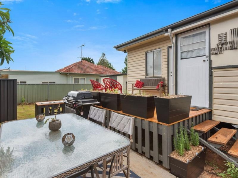 19 Edith Street, Newtown QLD 4350