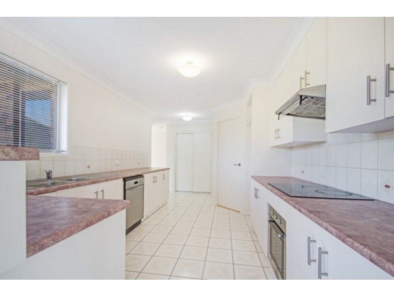 226 Stenner Street, Middle Ridge QLD 4350